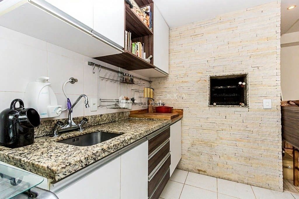 Vende-se apartamento com 2 quartos (1 suíte), 68m² e 2 vagas – Passo da Areia
