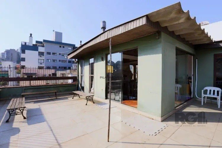 Vende-se ampla cobertura 3 quartos com vaga, lareira e churrasqueira - 175m² - Auxiliadora