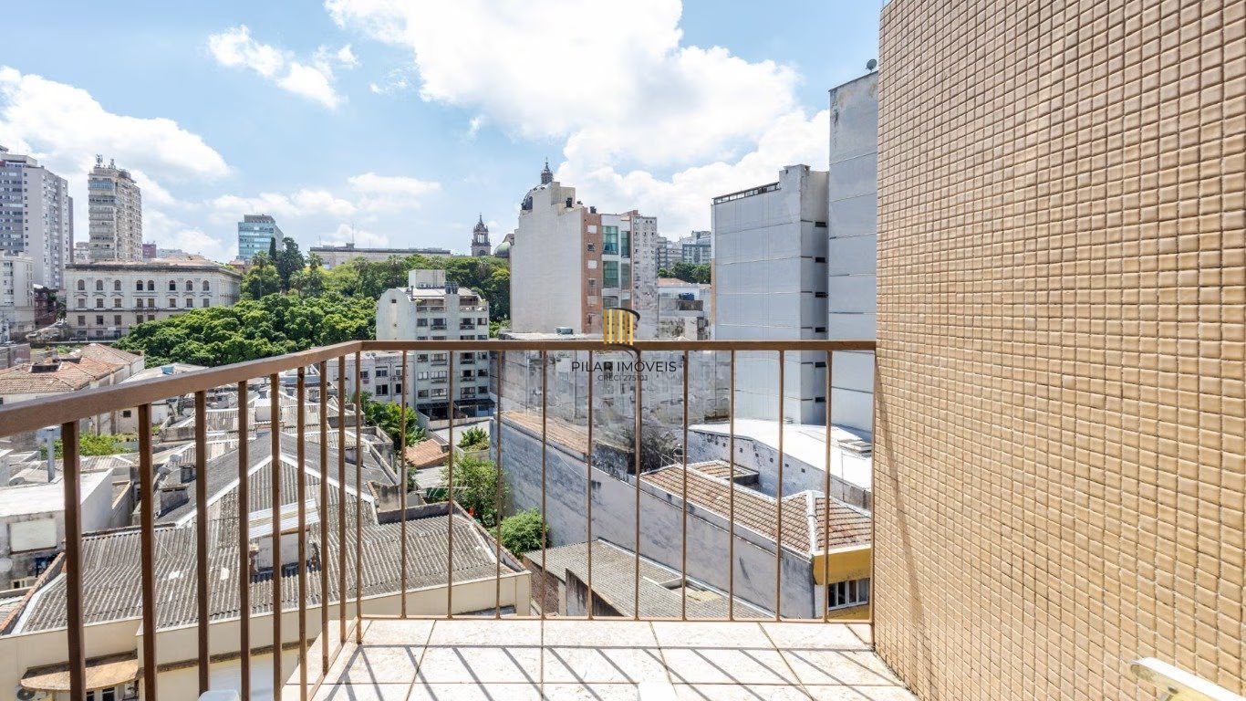Excelente apartamento de 2 D na Demétrio Ribeiro