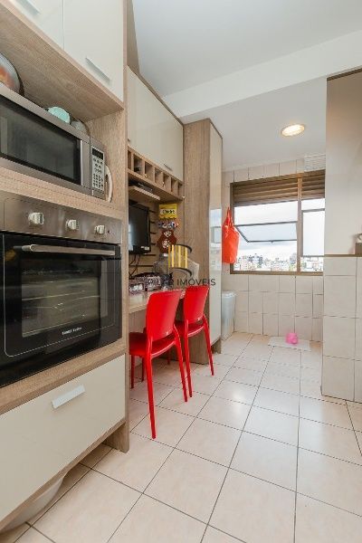 Vende-se cobertura com 3 quartos (1 suíte), piscina privativa, 202m² e 2 vagas - Mont Serrat