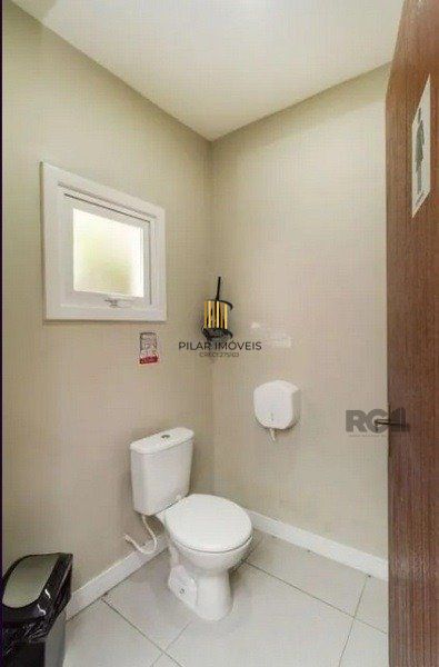 Vende-se apartamento 2 quartos espaçosos com vaga rotatirva próximo ao Mãe de Deus - 54m² - Medianeira