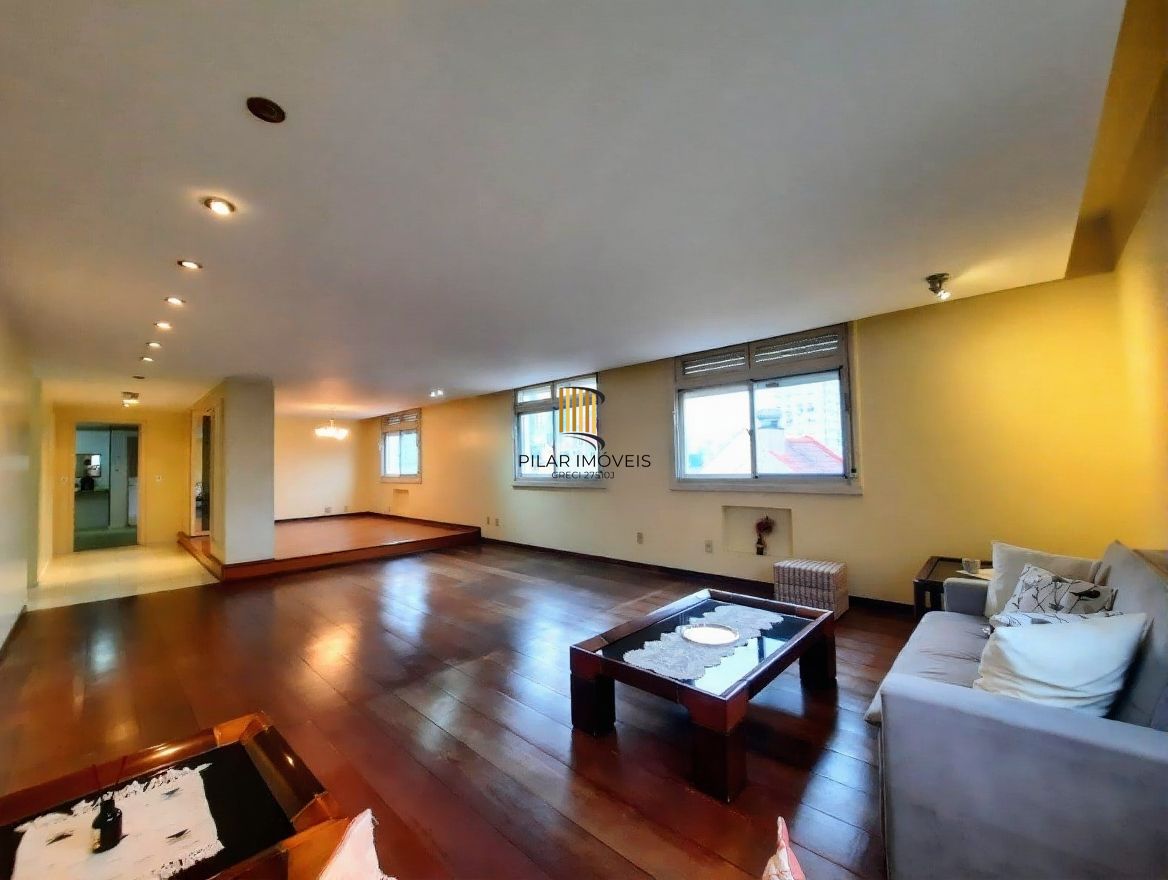 Vende-se apartamento com 3 quartos(1 suíte), 184m² e 2 vagas - Bom Fim