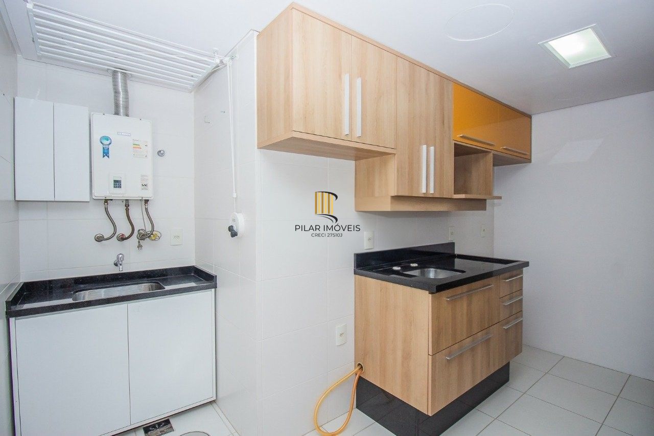 Apartamento com 70m², 2 dormitórios, 1 suíte, 1 vaga no bairro Higienópolis em Porto Alegre