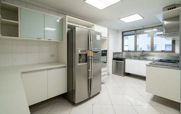 Apartamento 3 suítes, 301m², 4 vagas, semi-mobiliado – Bela Vista