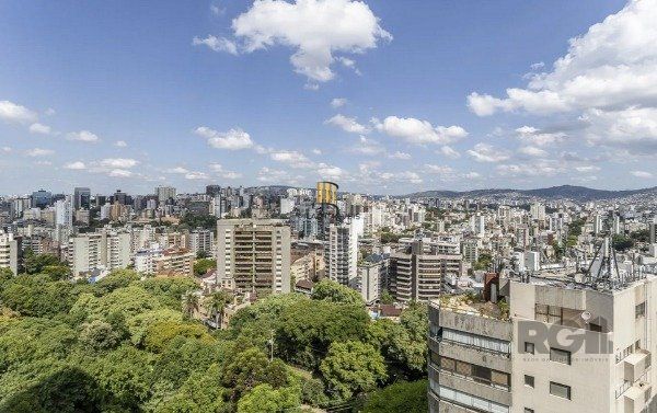 Apartamento com 3 Suítes e 3 Vagas Próximo à Praça da Encol - 200m² - Bela Vista
