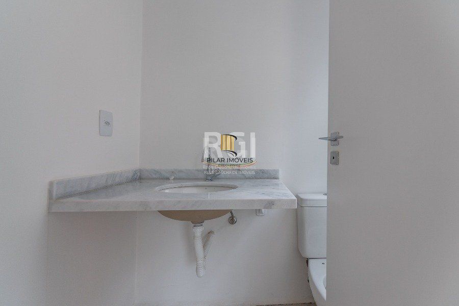 Apartamento para Venda - 102m², 2 suítes com 2 vagas - Petrópolis