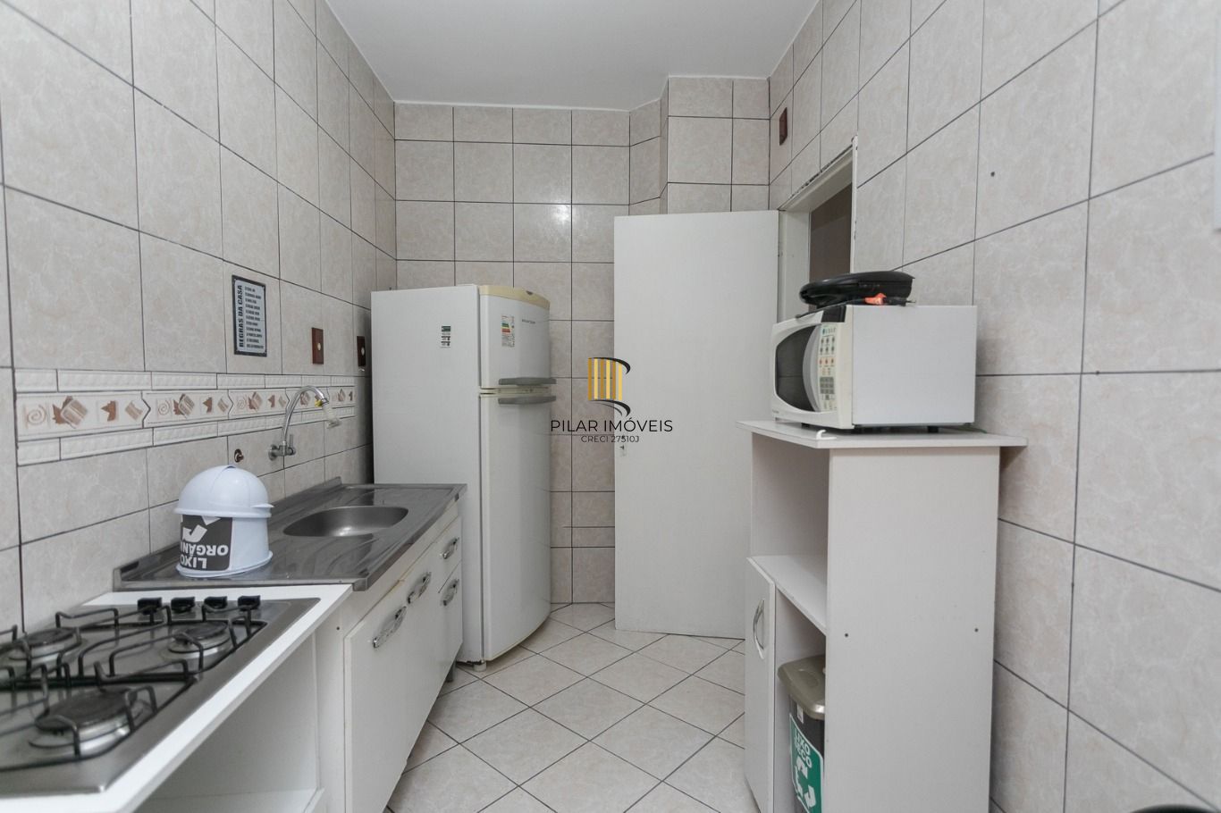 Vende-se apartamento com 3 quartos(1 suíte), 95m², sacada e 1 vaga - Bela Vista