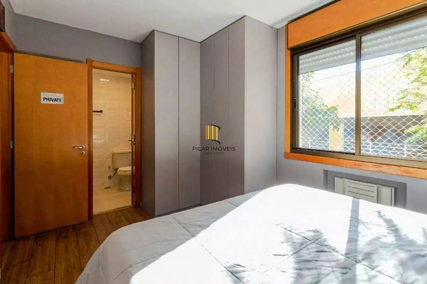Vende-se apartamento com 2 quartos (1 suíte), 71m² e 1 vaga – Passo da Areia