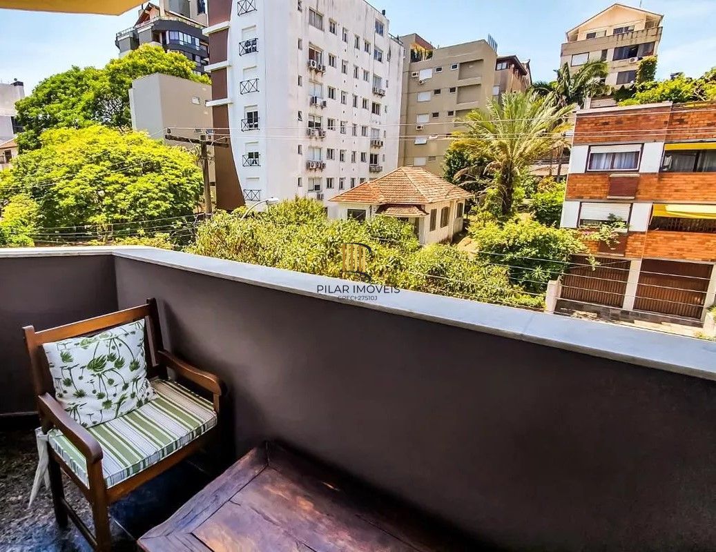 Vende-se apartamento com 3 quartos (1 suíte), 2 sacadas com churrasqueira, 132m² e 2 vagas - Auxiliadora