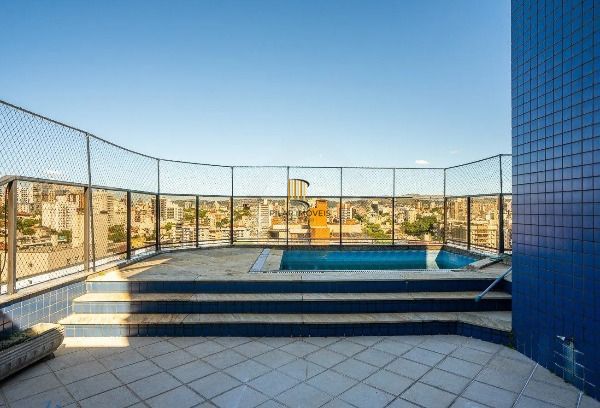 Vende-se apartamento com 3 quartos (1 suíte), 2 vagas e 171 m² -Bela Vista