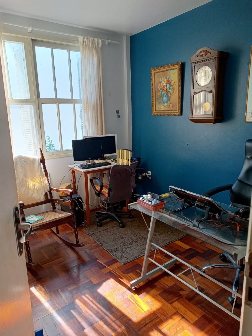 Vende-se apartamento de 3 quartos com churrasqueira - Jardim Botânico