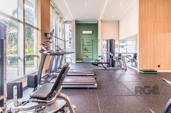 Apartamento de alto padrão, 3 suítes, 3 vagas, ao lado da Praça da Encol