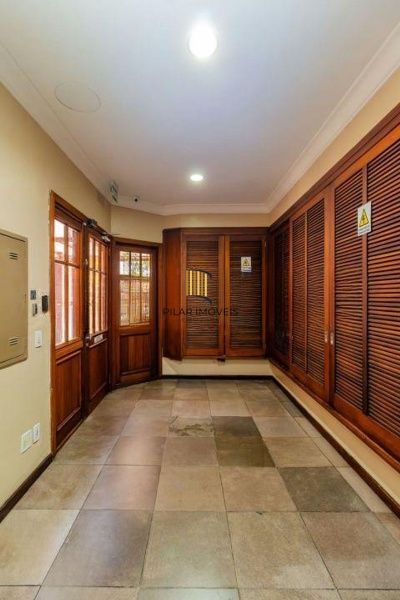 Vende-se apartamento de 1 quarto com 1 vaga - Floresta
