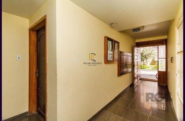 Vende-se apartamento 2 quartos espaçosos com vaga rotatirva próximo ao Mãe de Deus - 54m² - Medianeira