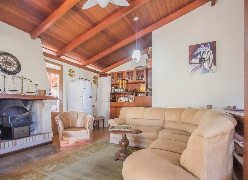 Vende-se cobertura com 3 quartos (1 suíte), 315 m², 2 vagas - Bela Vista