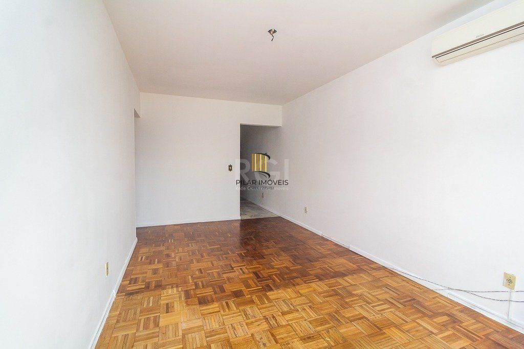 Apartamento para Venda - 84.16m², 2 dormitórios, 1 vaga - São João