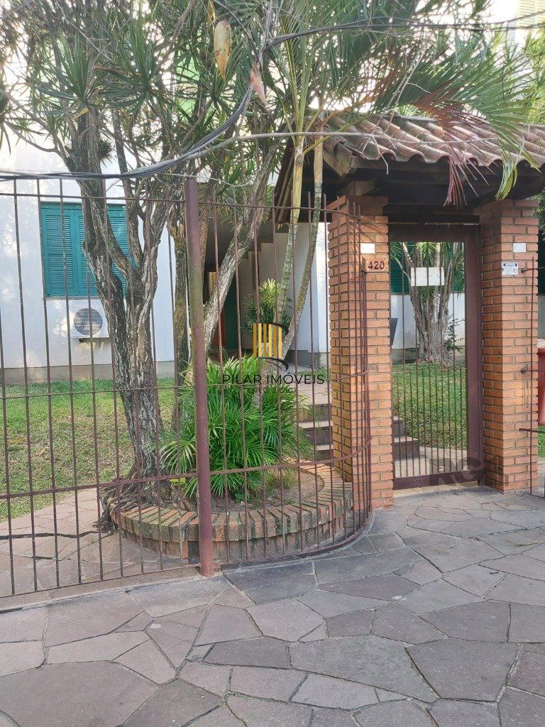Vende-se apartamento 2 dorm com vaga, sacada com churrasqueira - 64m² - Partenon