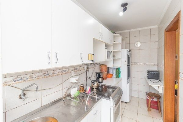 Vende-se apartamento com 2 quartos, 62 m² e 1 vaga
