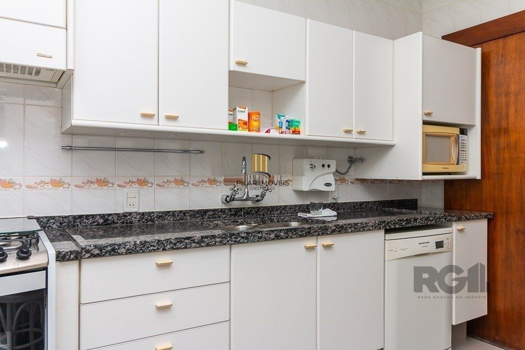 Vende-se amplo apartamento 3 quartos c/ suíte, 2 vagas, living com sacada e vista - 139m² - Auxiliadora