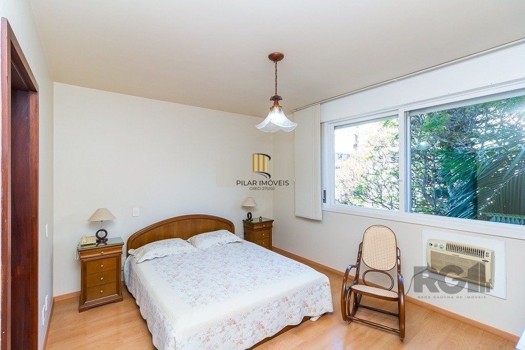 Vende-se amplo apartamento 3 quartos c/ suíte, 2 vagas, living com sacada e vista - 139m² - Auxiliadora