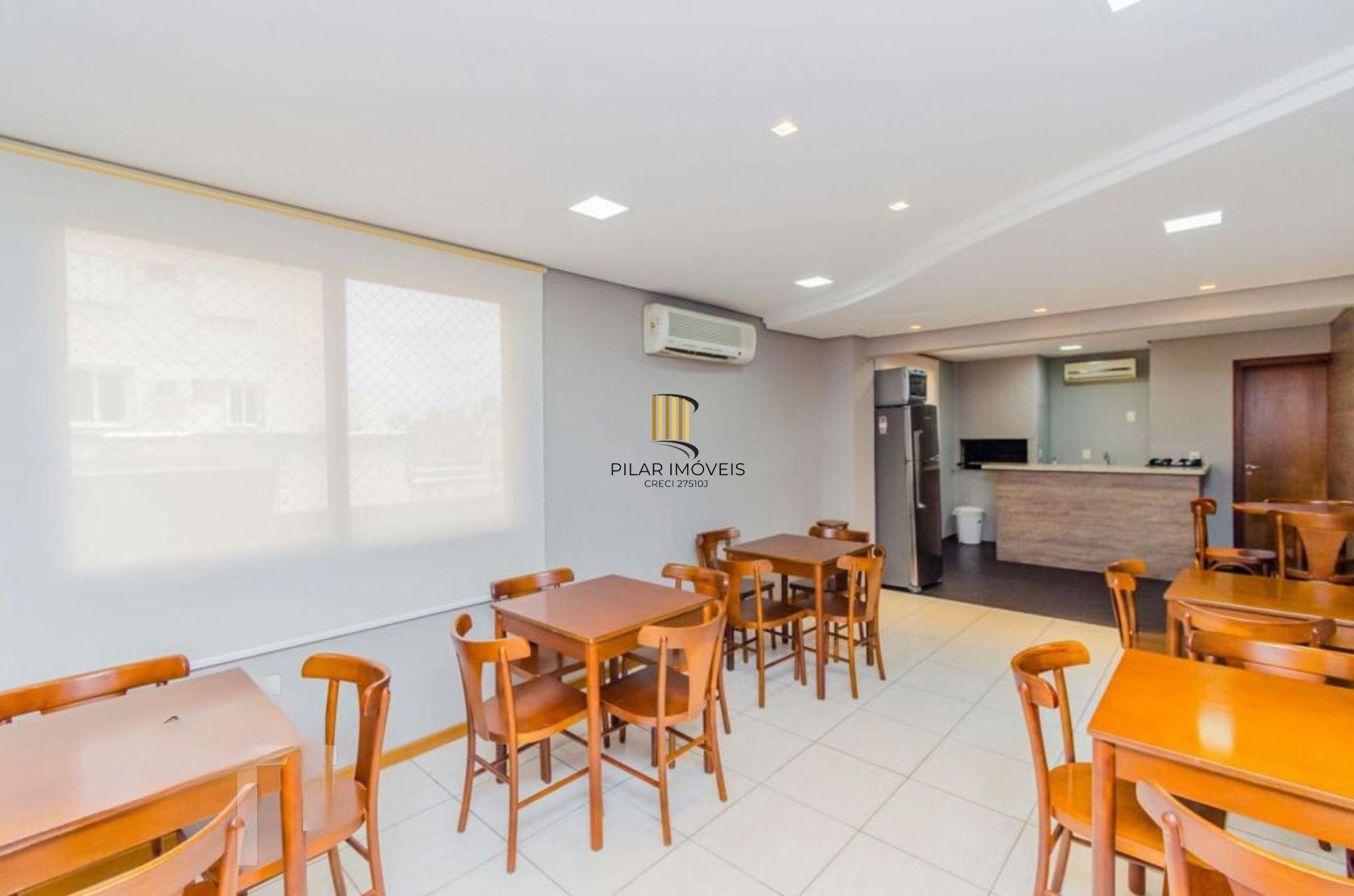 Vende-se apartamento com 3 quartos, suíte e churrasqueira – 103 m² - Petrópolis