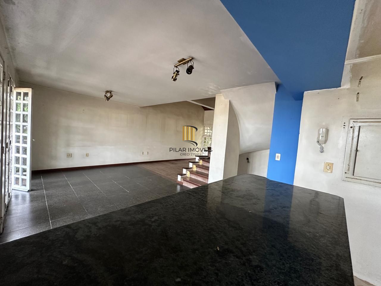 Casa em condomínio com 3 quartos, suíte e 200 m² – Tristeza