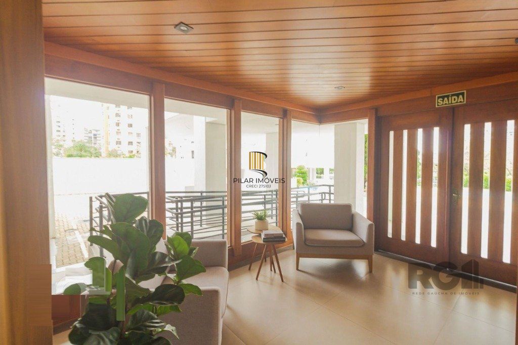 Vende-se amplo apartamento 3 quartos com suíte, sacada e 2 vagas - 112m² - Chácara das Pedras
