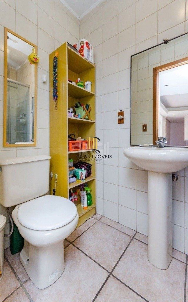 Vende-se cobertura - 171m², 2 dormitórios, sendo 1 suite, 2 vagas - Petrópolis
