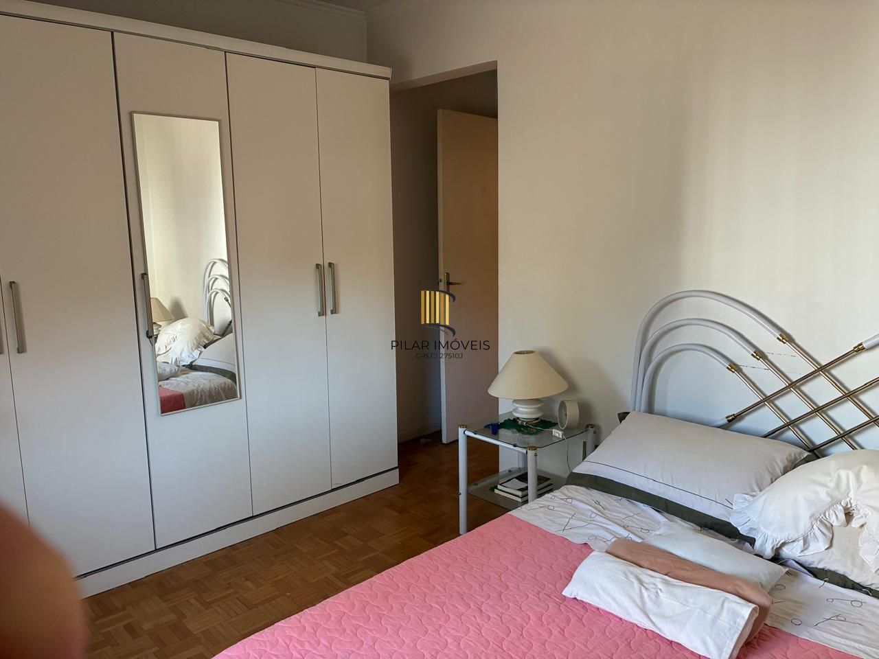 Vende-se apartamento com 2 quartos, 57m² e 1 vaga – Auxiliadora