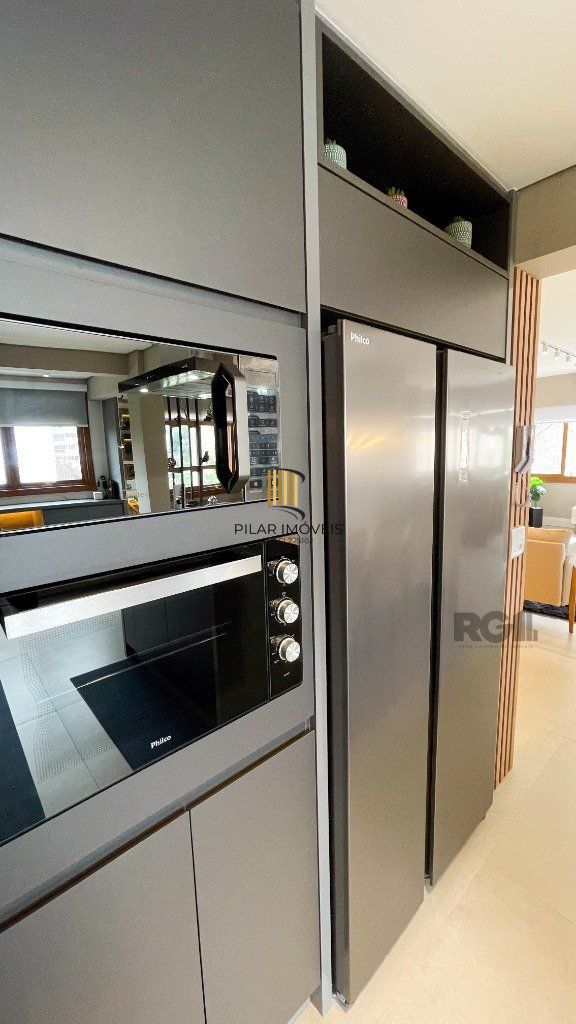Vende-se luxuoso apartamento 3 quartos com suíte, 2 vagas, com churrasqueira e hidro - 148m² -  Petrópolis