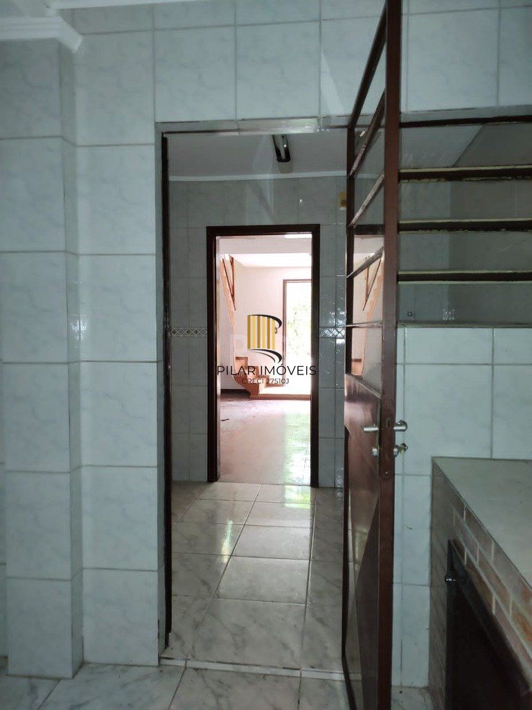 Casa para Venda - 98m², 2 dormitórios, 2 vagas - Alto Petrópolis