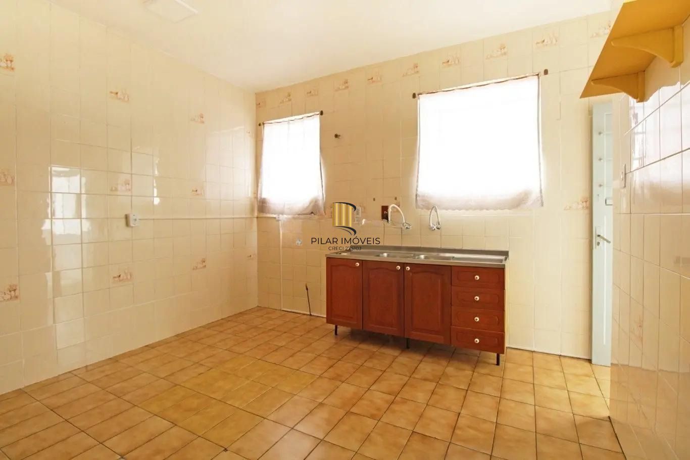 Vende-se amplo apartamento de 3 quartos, 101 m² e 1 vaga – Santa Cecília