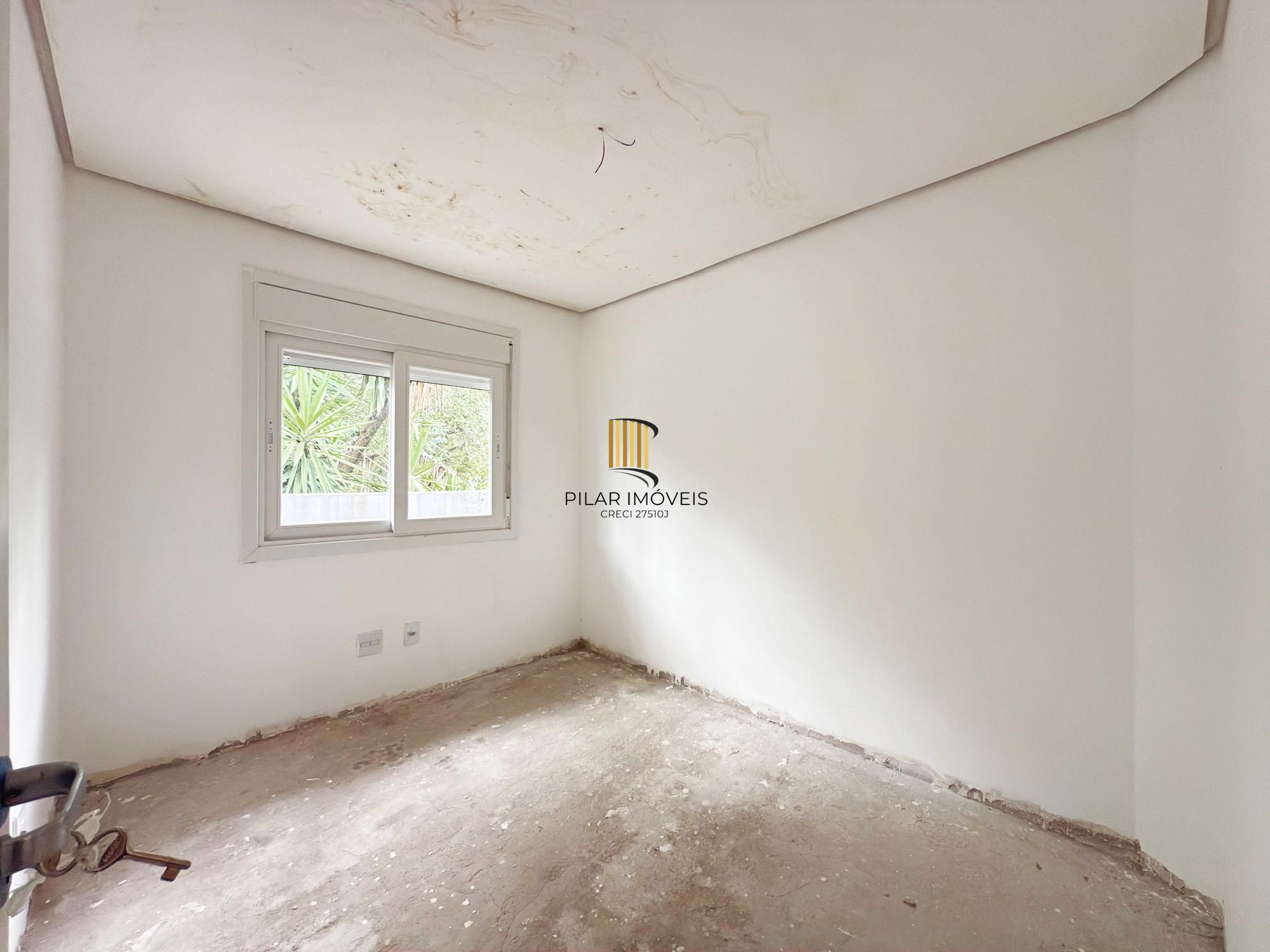 Vende-se casa em condomínio com 4 dormitórios (2 suítes), 3 vagas  – Tristeza