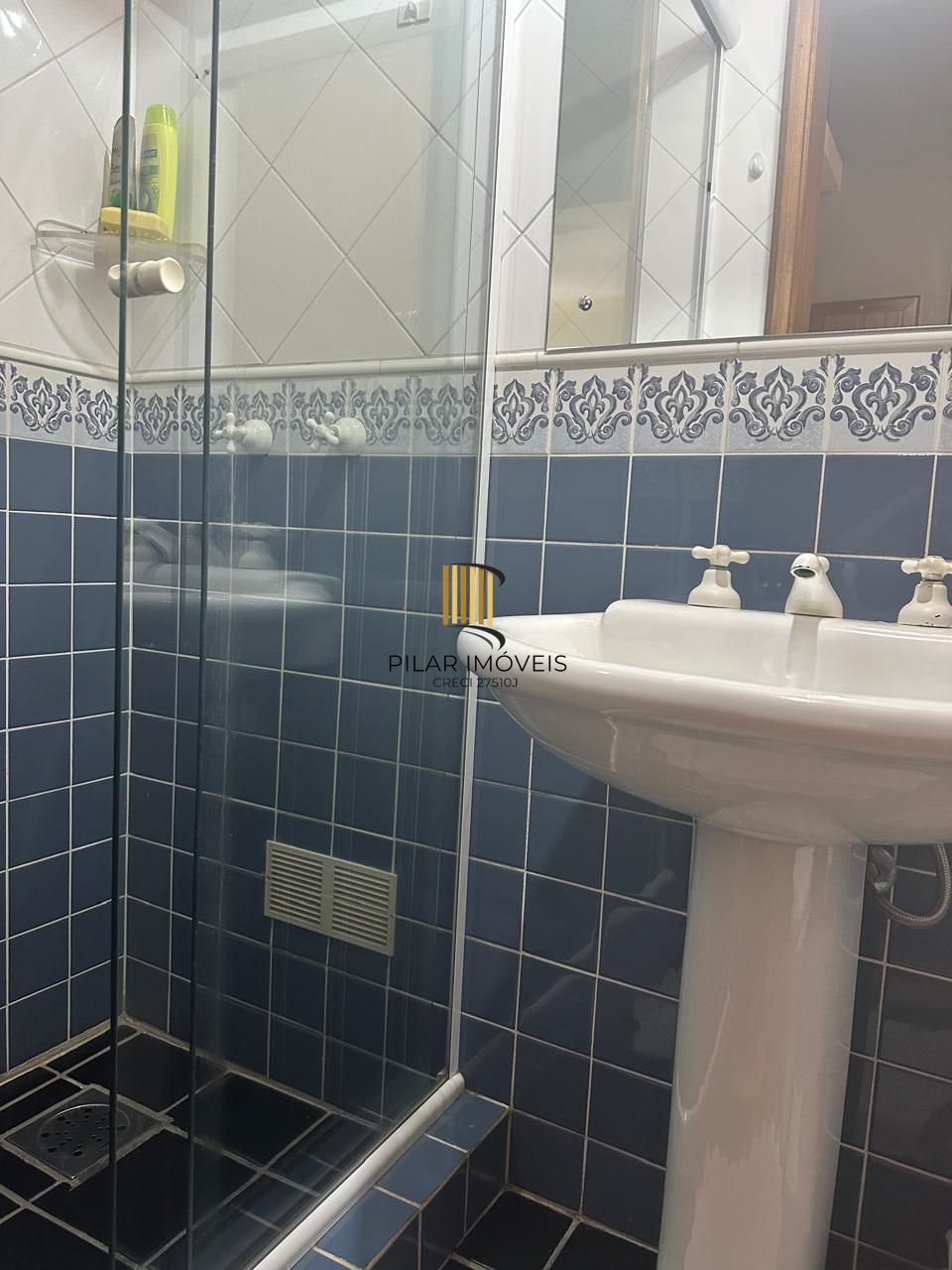 Vende-se apartamento com 2 quartos (1 suíte), 70m² e 1 vaga – Mont Serrat