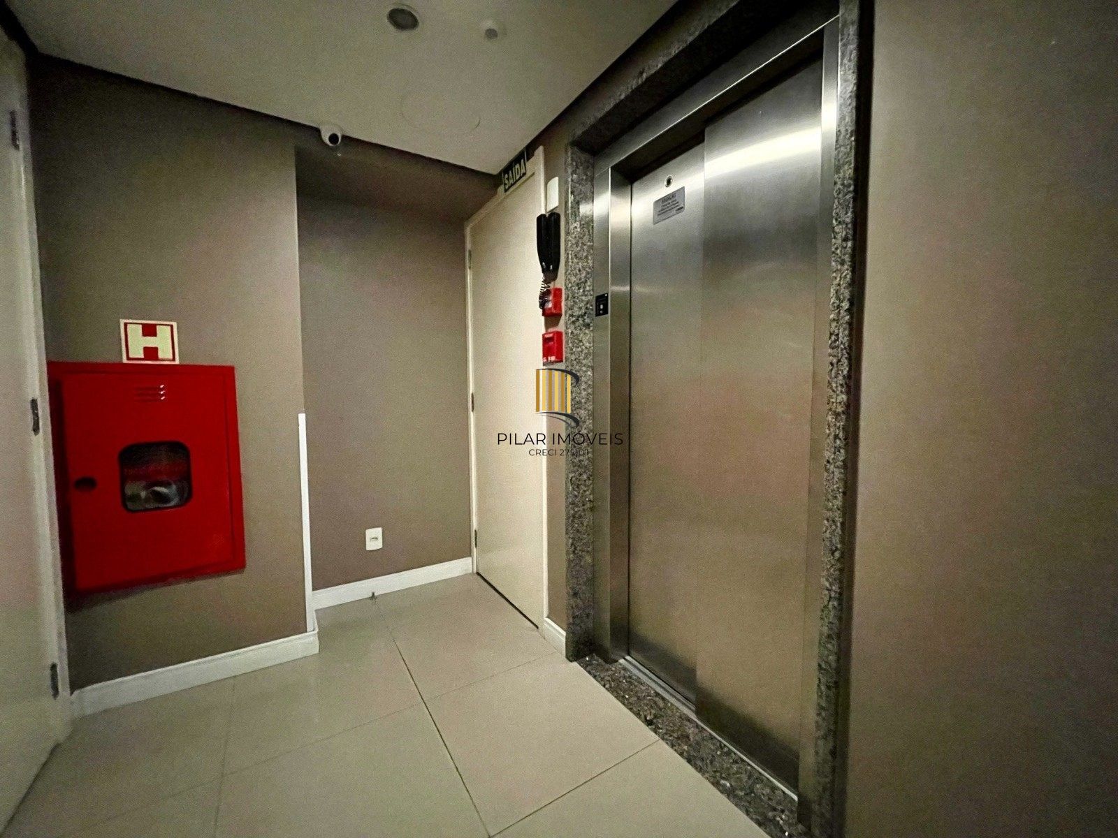 Vende-se apartamento com 2 quartos (1 suíte), 65m² e 2 vagas – Higienópolis