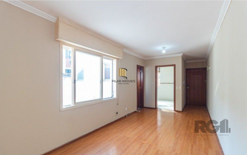 Vende-se ensolarado apartamento 3 quartos, 121m², áreas amplas. com sacada - Petrópolis - Pilar Imóveis