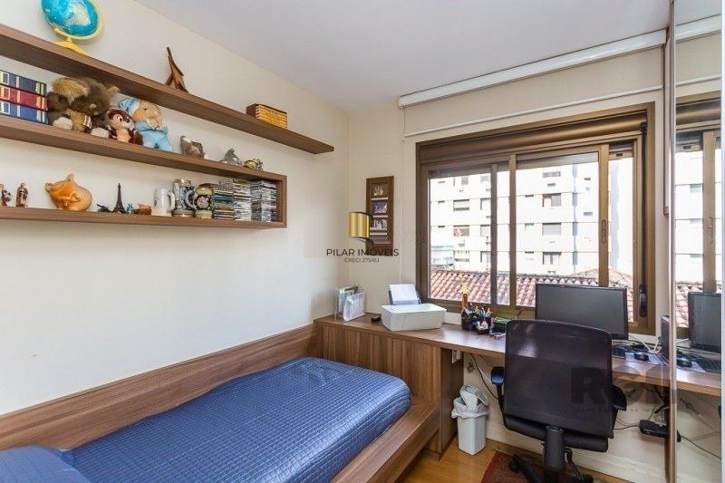 Apartamento 3 dormitórios, 1 suíte, 2 vagas - 74,91m² no Bairro Petrópolis