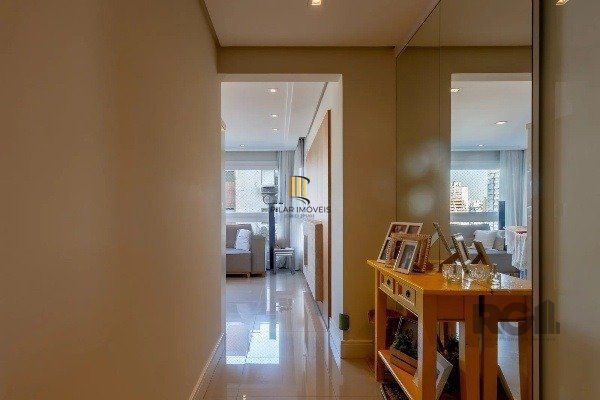 Vende-se amplo apartamento 3 dorm c/ suíte, 3 vagas, churrasqueira, lareira - 113m² - Bela Vista