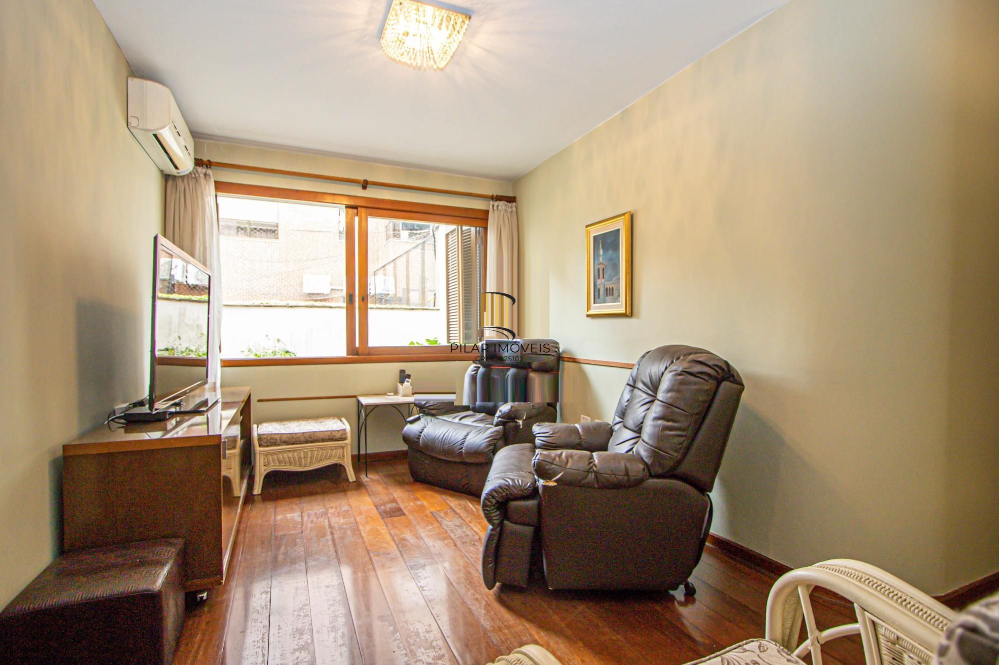 Apartamento mobiliado com 4 quartos, hidromassagem e 2 vagas -254 m²- Petrópolis