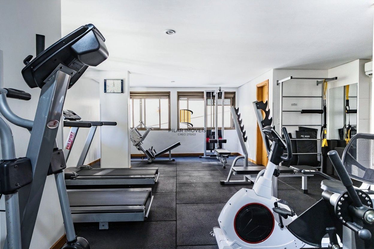 Vende-se apartamento com 2 quartos (1 suíte), 75 m² e churrasqueira - Petrópolis