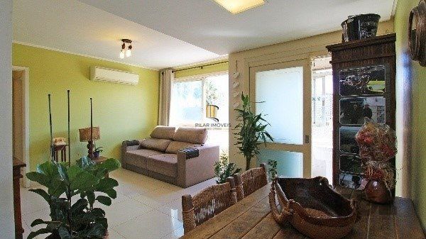 Amplo apartamento 2 quartos com vaga no Menino Deus - 71m²