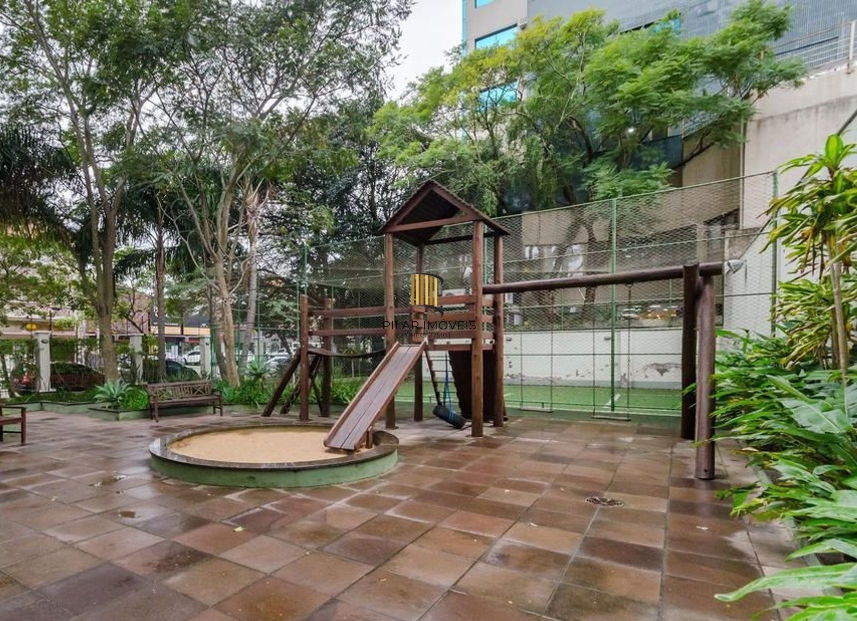 Vende-se apartamento com 2 quartos (1 suíte), 79m² e 2 vagas – São Geraldo