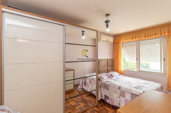 Vende-se apartamento com 2 quartos, 62 m² e 1 vaga