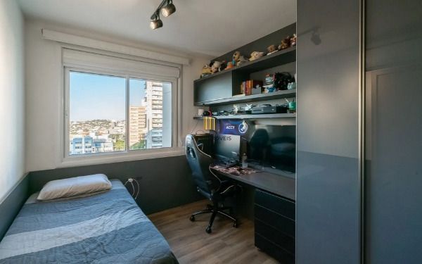 Vende-se amplo apartamento com 3 suítes, 126m² e 2 vagas - Petrópolis