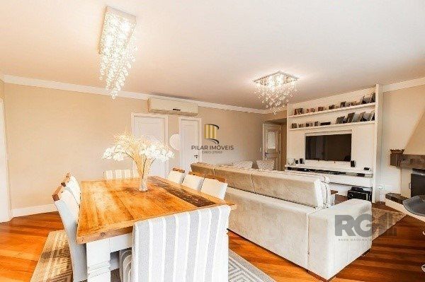 Apartamento Amplo de 3 Dormitórios com Suíte, Lareira e Infraestrutura Completa - 146m² - Mont Serrat