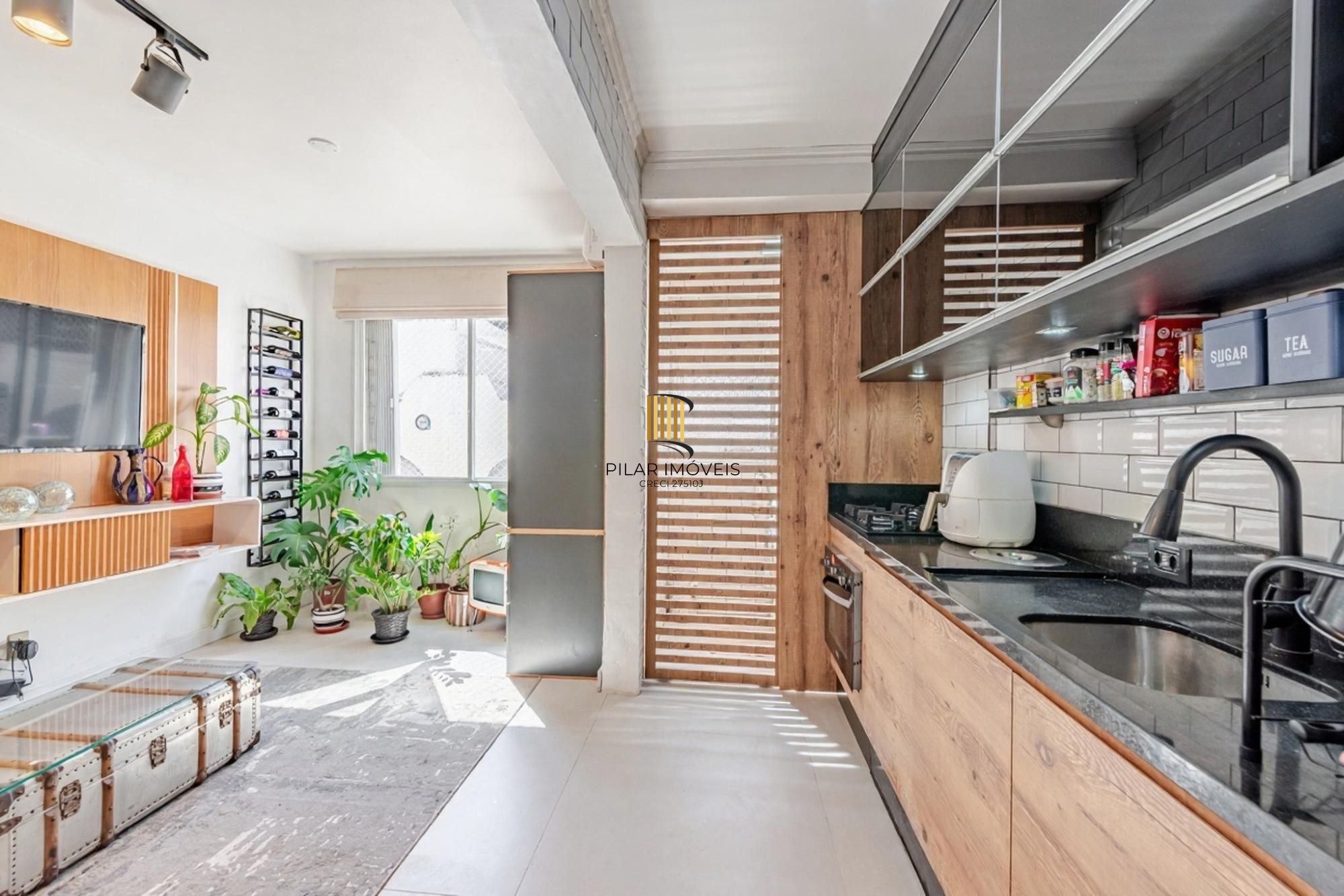 Vende-se cobertura duplex com 3 quartos (1 suíte), 117m² e 1 vaga – Menino Deus