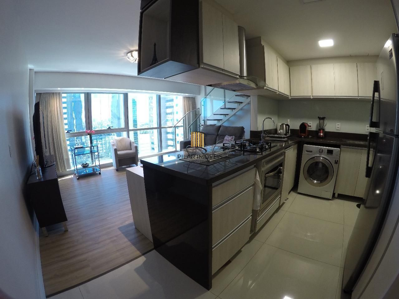 Vende-se apartamento duplex com 1 quarto , 64m² e 2 vagas - Praia de Belas