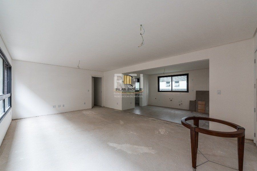 Apartamento para Venda - 102m², 2 suítes com 2 vagas - Petrópolis