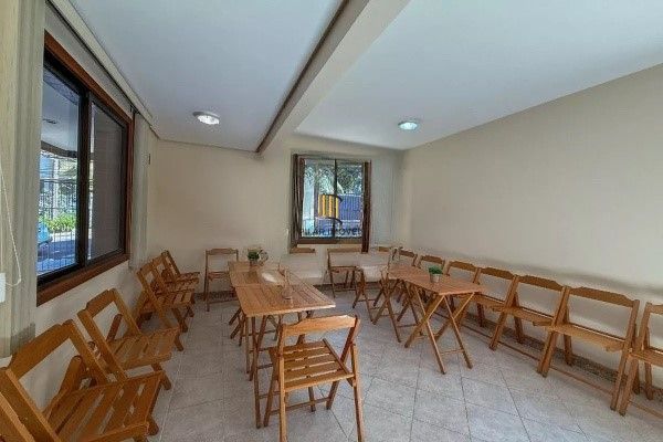 Vende-se apartamento com dois quartos(1 suíte), 73M² e 1 vaga - Rio Branco