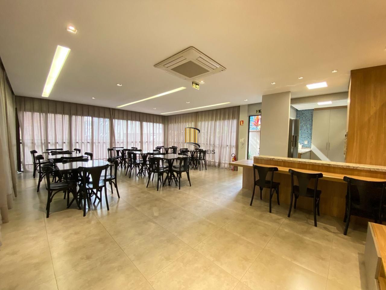 Vende-se apartamento com 2 quartos,(1 suíte) e 101 m² – Mont'Serrat